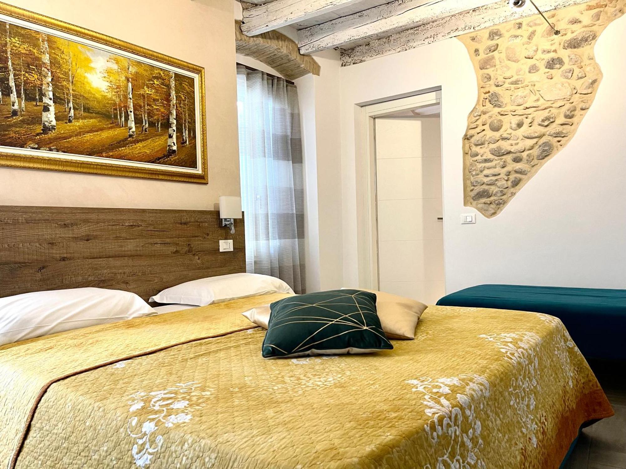 Dimora Di Charme Rooms & Apartments Peschiera del Garda Buitenkant foto