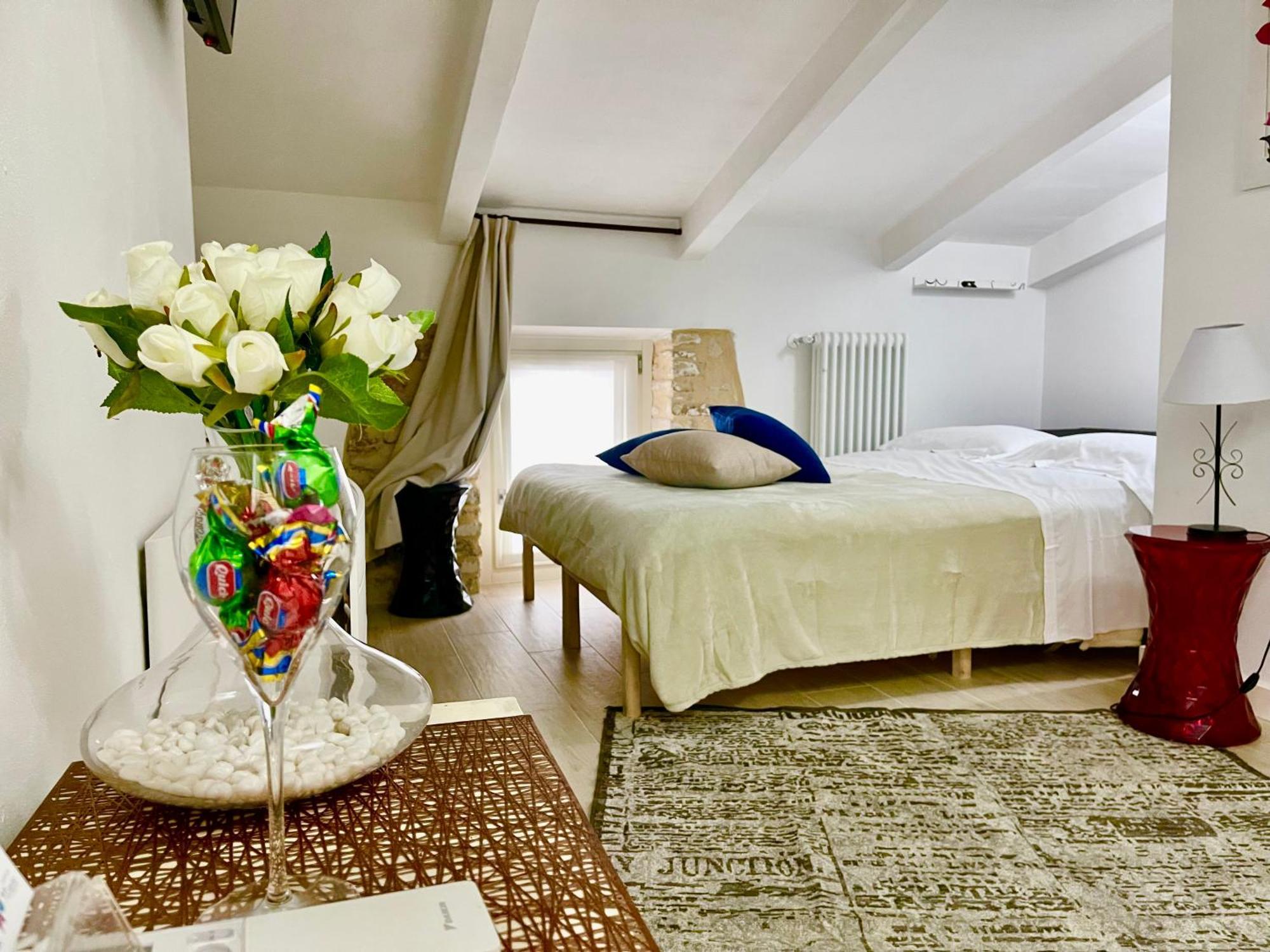 Dimora Di Charme Rooms & Apartments Peschiera del Garda Buitenkant foto