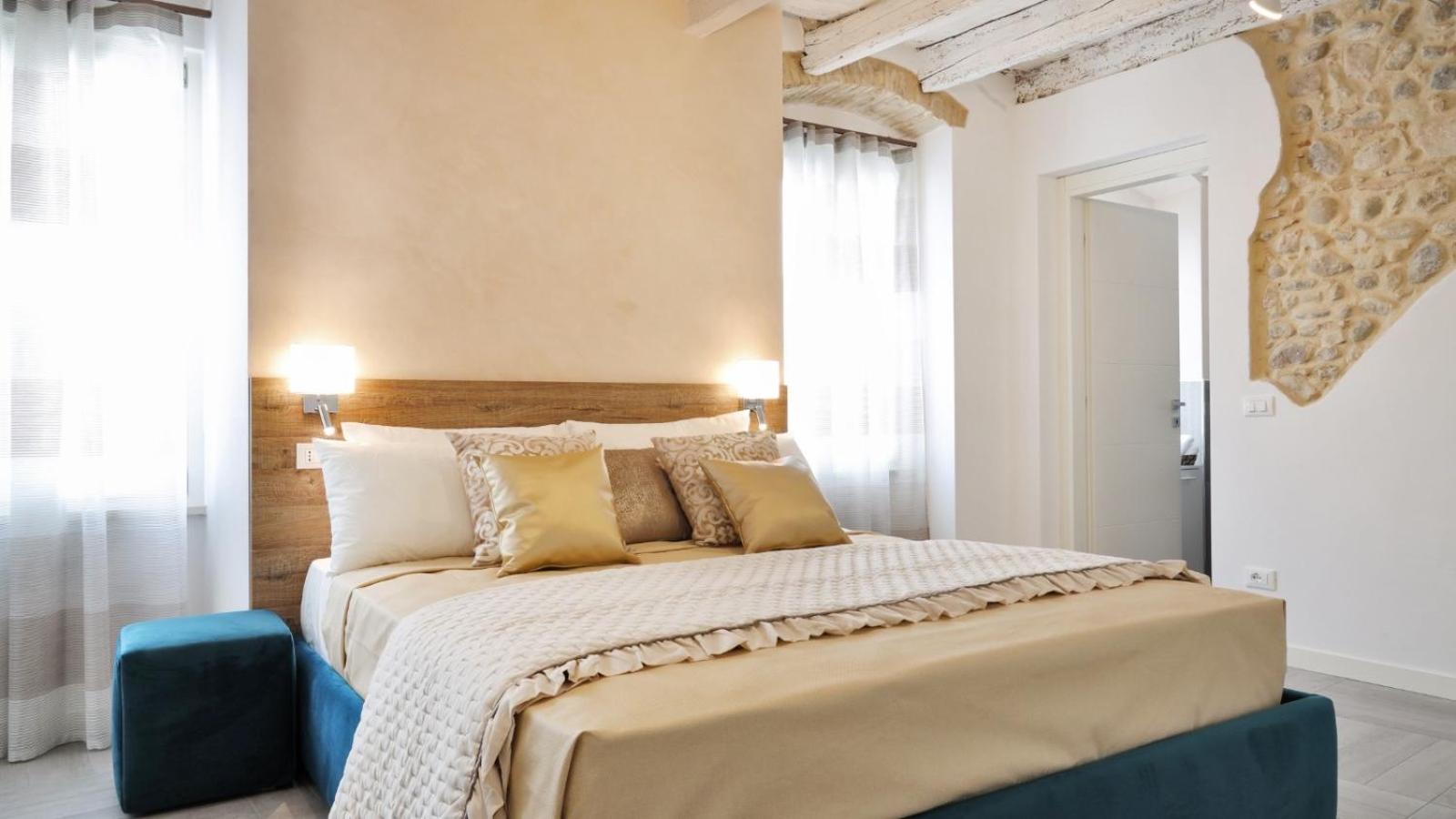 Dimora Di Charme Rooms & Apartments Peschiera del Garda Buitenkant foto